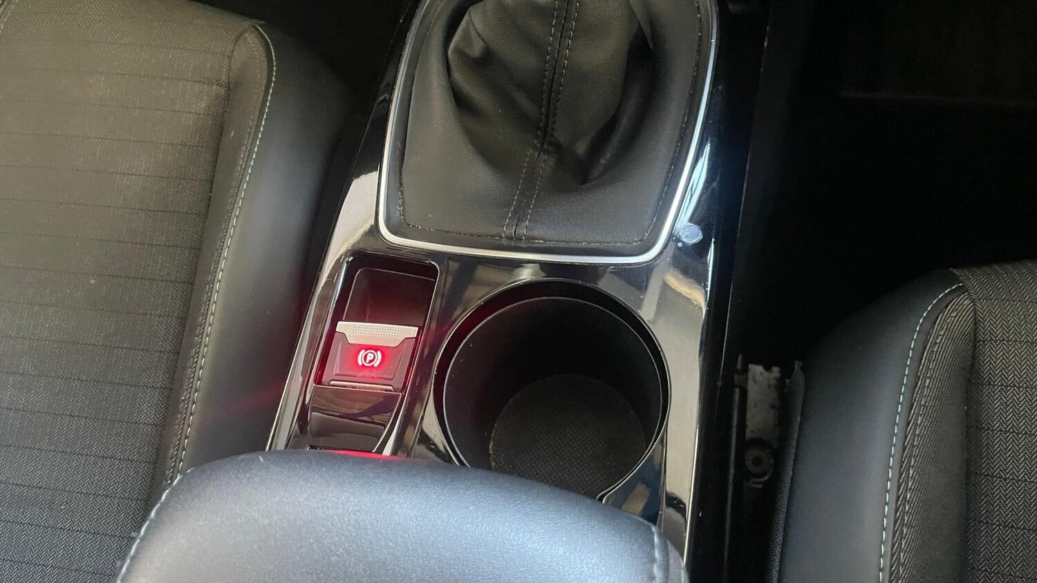 Used Peugeot 2008 2022 for sale - 76002183: Photo 20