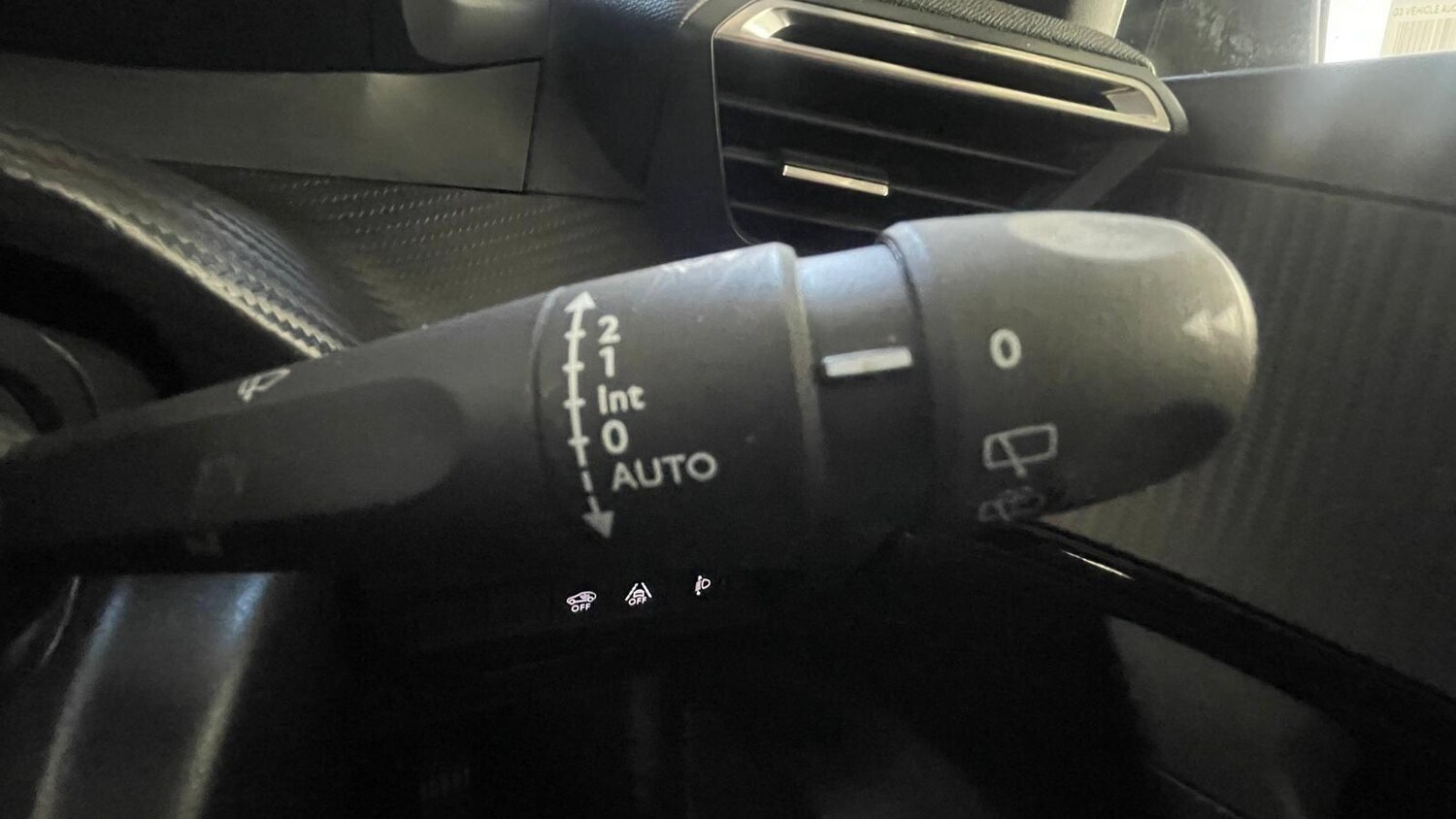 Used Peugeot 2008 2022 for sale - 76002183: Photo 25