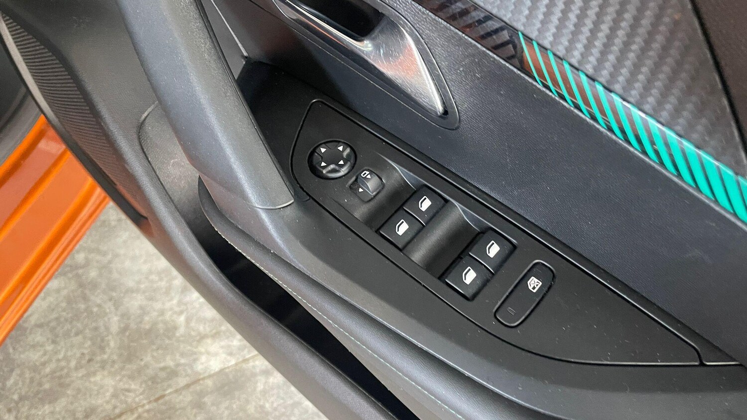 Used Peugeot 2008 2022 for sale - 76002183: Photo 28