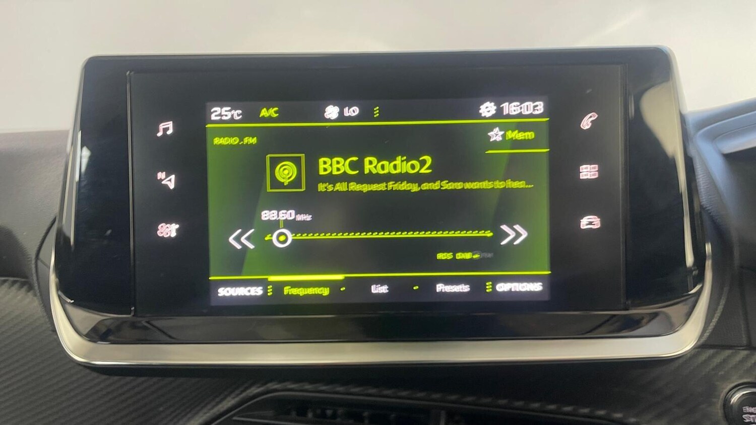 Used Peugeot 2008 2022 for sale - 76002183: Photo 41