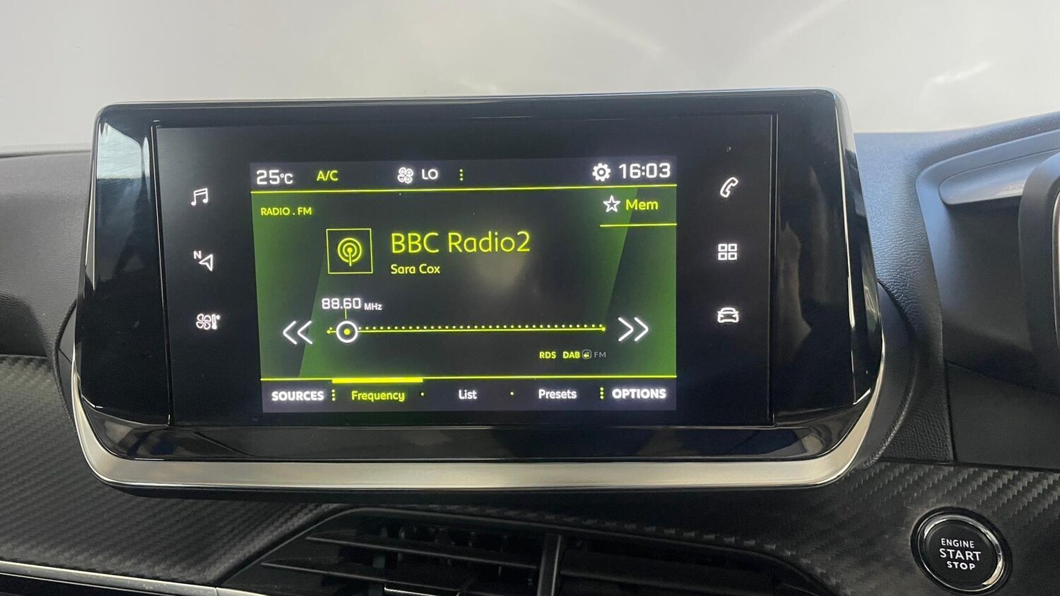 Used Peugeot 2008 2022 for sale - 76002183: Photo 42