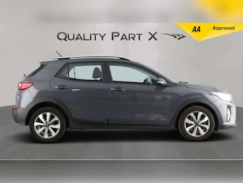 Used Kia Stonic 2023 for sale - 79393416: Photo