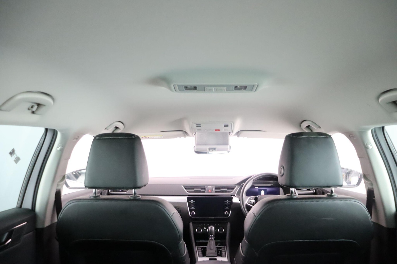 Used Skoda Superb 2023 for sale - 77130872: Photo 11