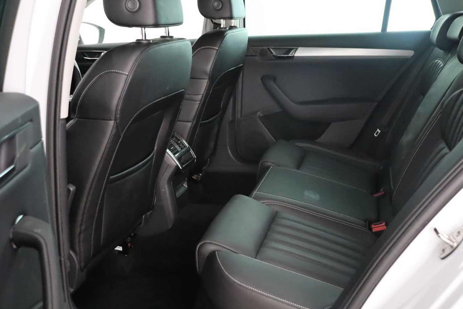 Used Skoda Superb 2023 for sale - 77130872: Photo 14