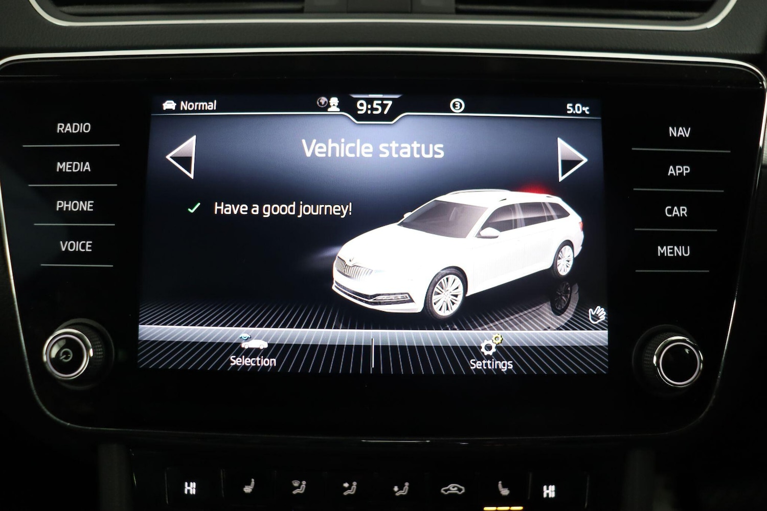 Used Skoda Superb 2023 for sale - 77130872: Photo 40