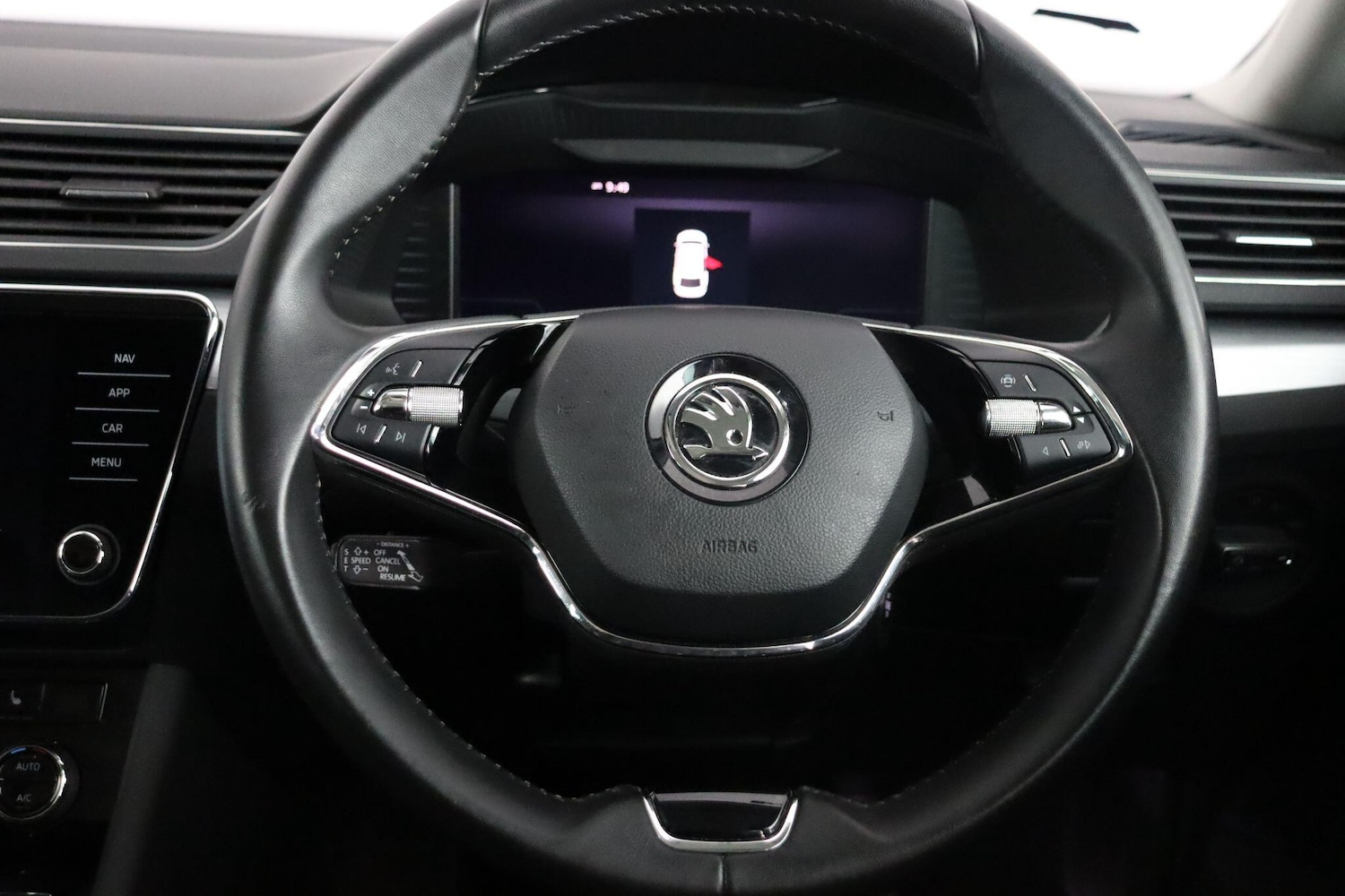 Used Skoda Superb 2023 for sale - 77130872: Photo 9