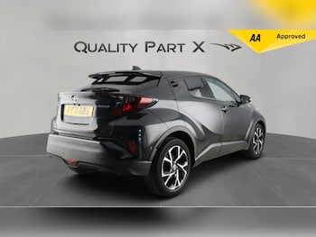Used Toyota C-HR 2021 for sale - 76613122: Photo