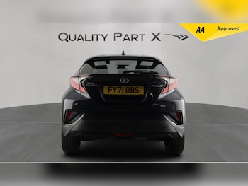 Used Toyota C-HR 2021 for sale - 76613122: Photo