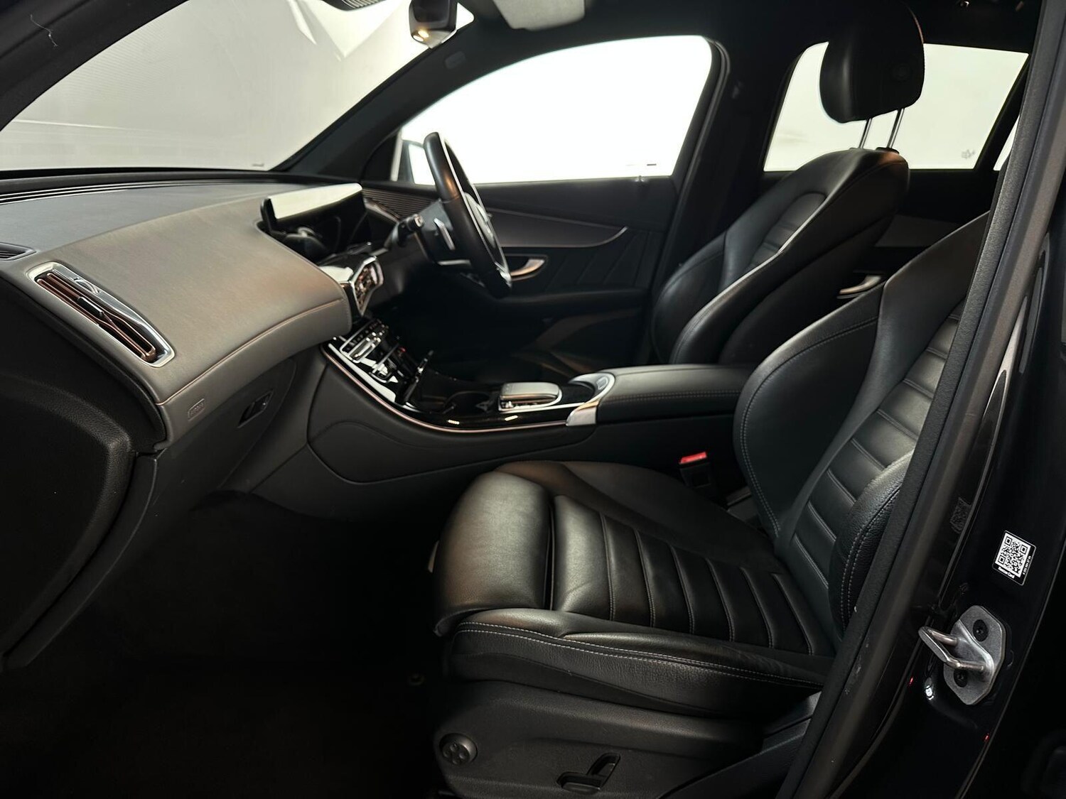 Used Mercedes-Benz EQC 2022 for sale - 76238556: Photo 12