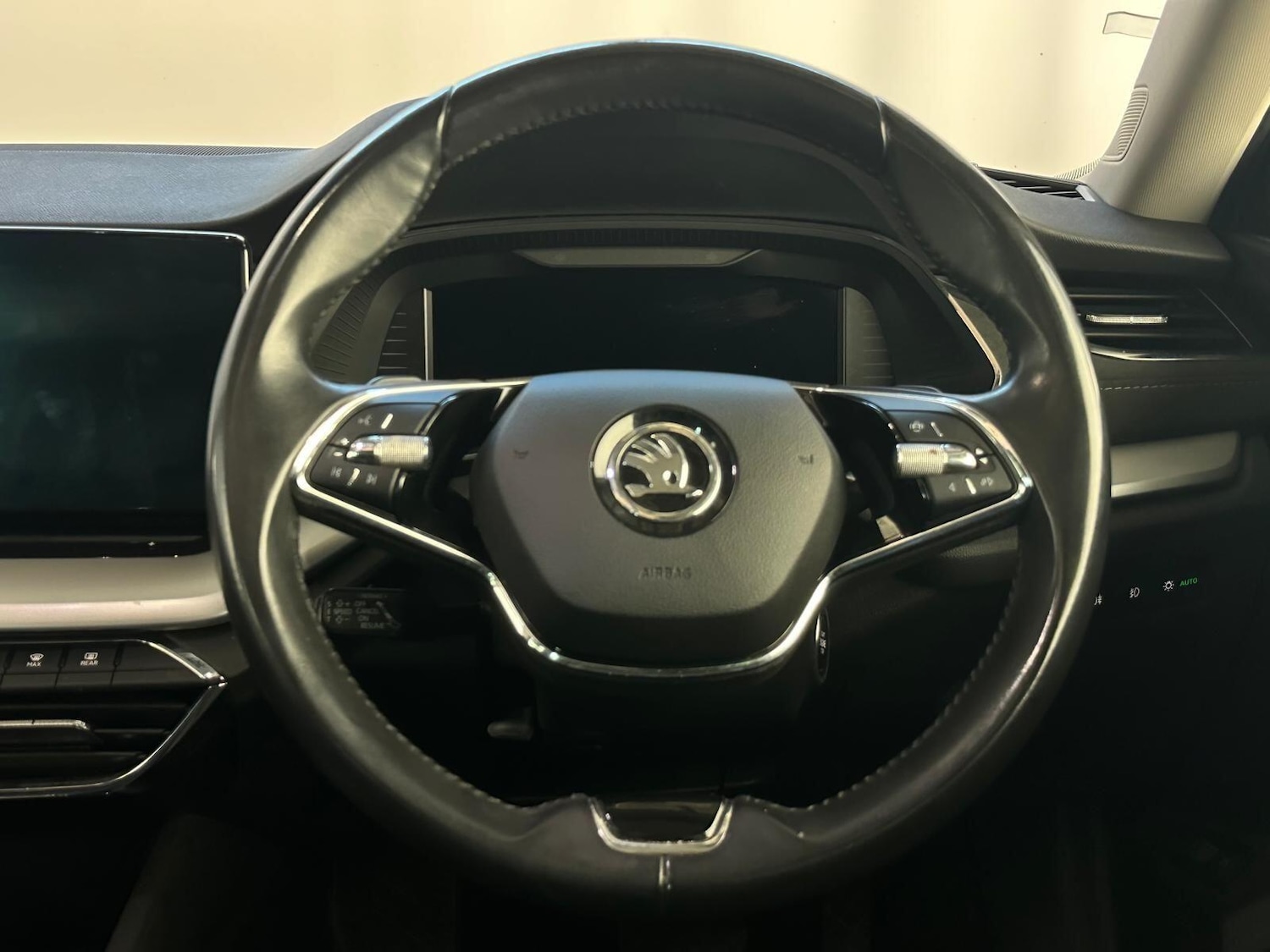 Used Skoda Octavia 2022 for sale - 75990170: Photo 9