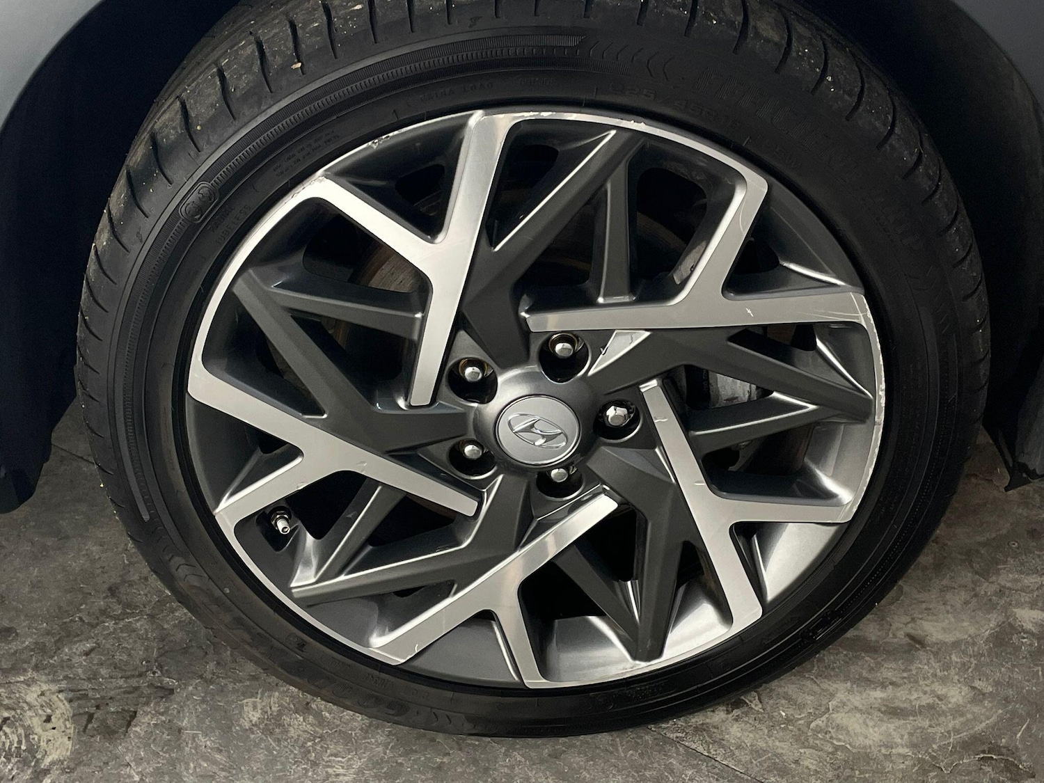Used Hyundai KONA 2023 for sale - 76137104: Photo 21