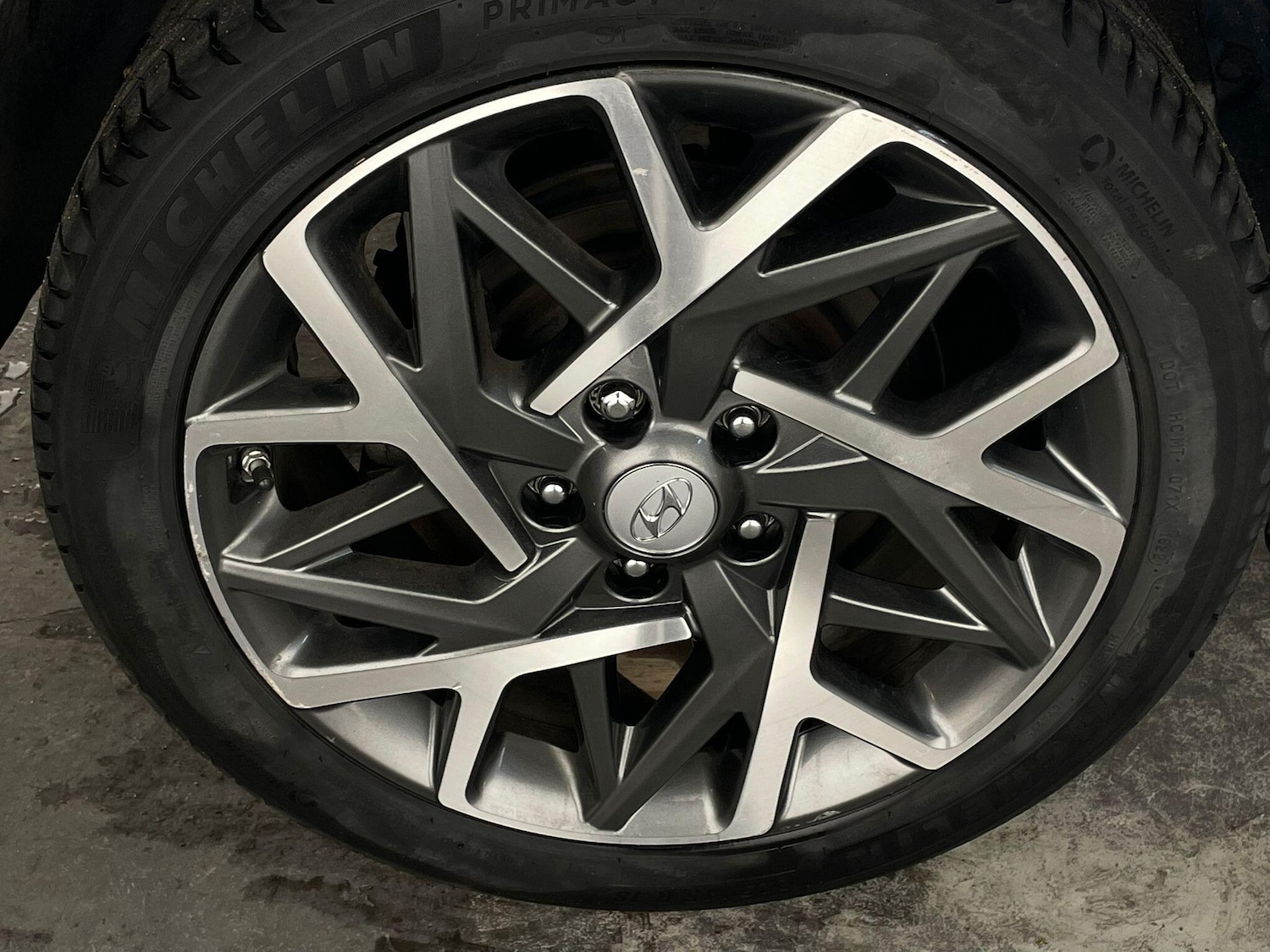 Used Hyundai KONA 2023 for sale - 76137104: Photo 22