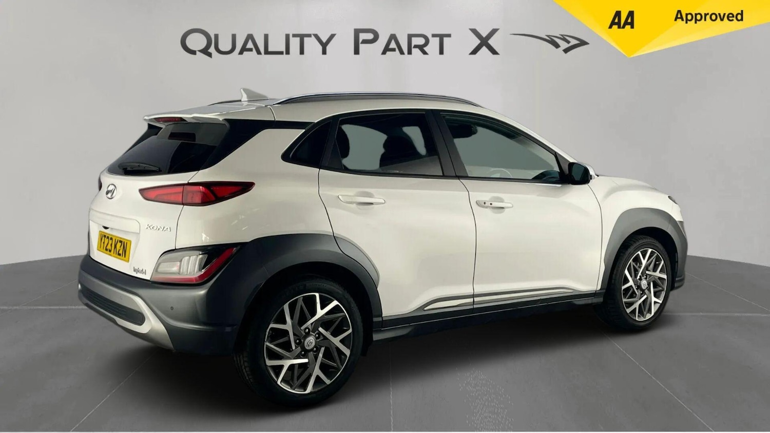Used Hyundai KONA 2023 for sale - 76137104: Photo 3