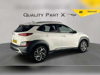 Used Hyundai KONA 2023 for sale - 76137104: Photo 3