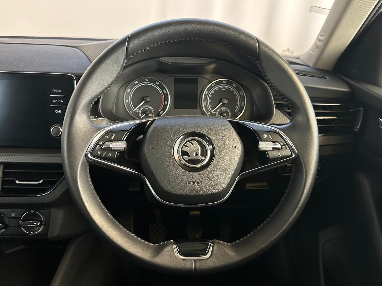 Used Skoda Kamiq 2023 for sale - 76031820: Photo 9