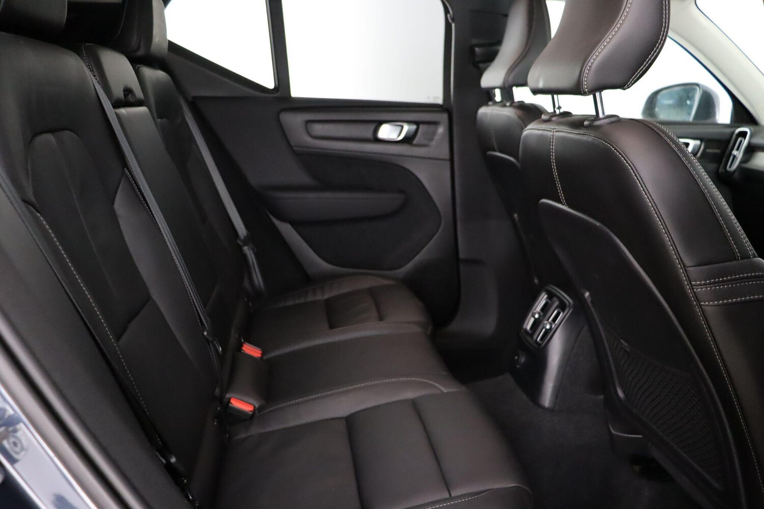 Used Volvo XC40 2021 for sale - 77908998: Photo 11