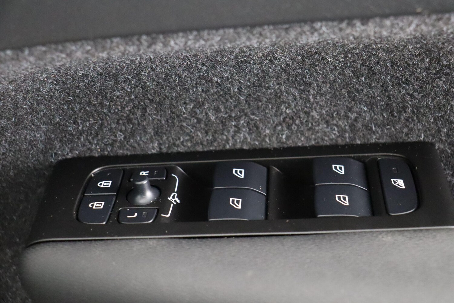 Used Volvo XC40 2021 for sale - 77908998: Photo 16