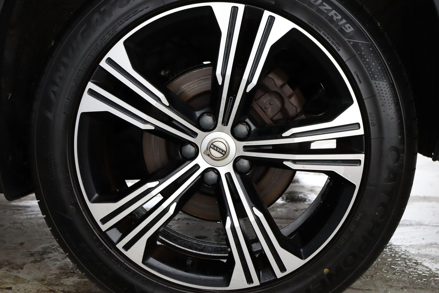 Used Volvo XC40 2021 for sale - 77908998: Photo 26