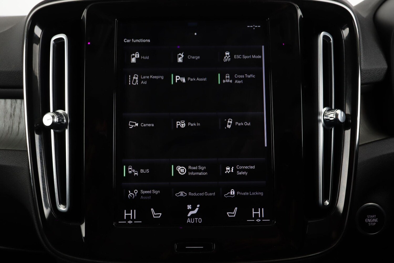 Used Volvo XC40 2021 for sale - 77908998: Photo 35