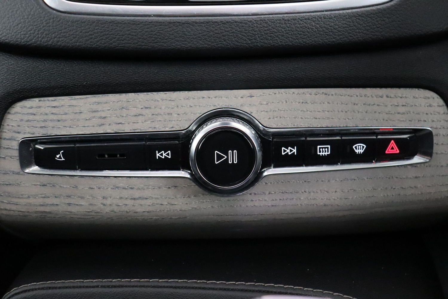 Used Volvo XC90 2021 for sale - 77279779: Photo 25