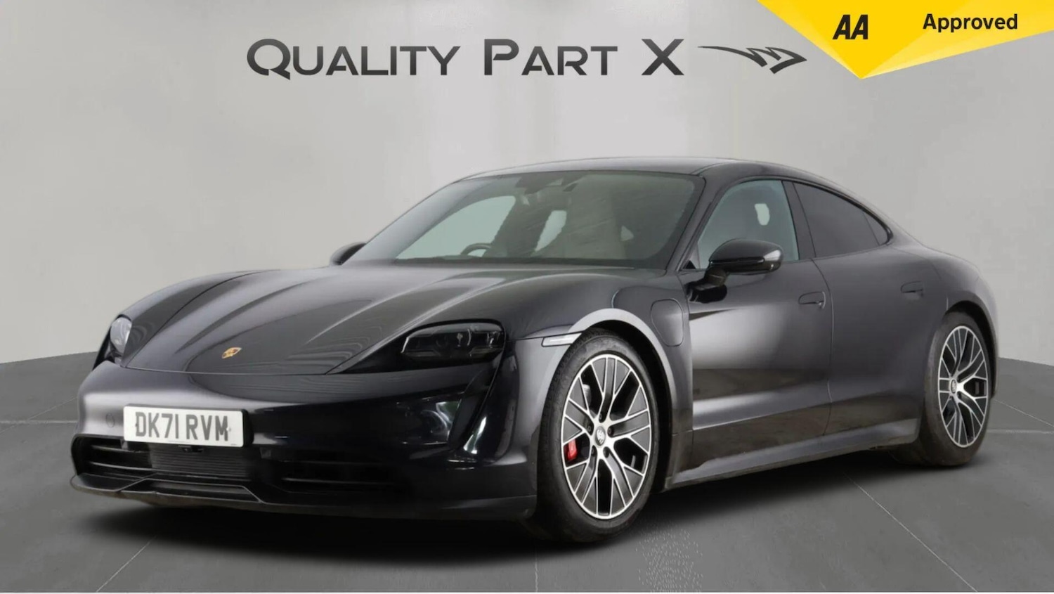 Used Porsche Taycan 2021 for sale - 77925841: Photo 3