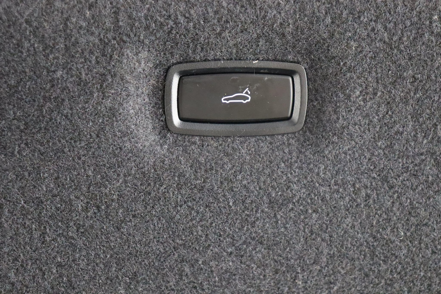 Used Porsche Taycan 2021 for sale - 77925841: Photo 31