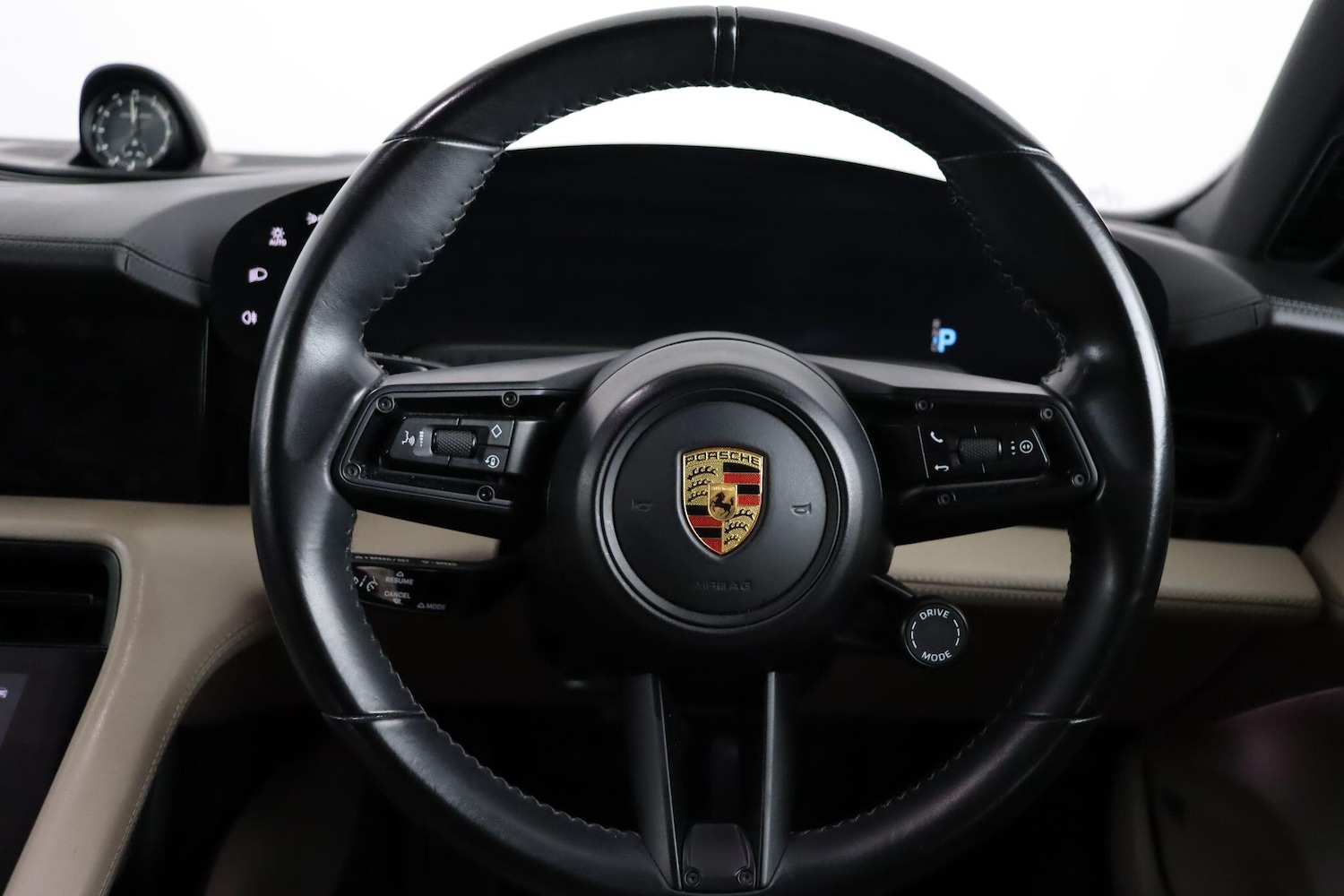 Used Porsche Taycan 2021 for sale - 77925841: Photo 9