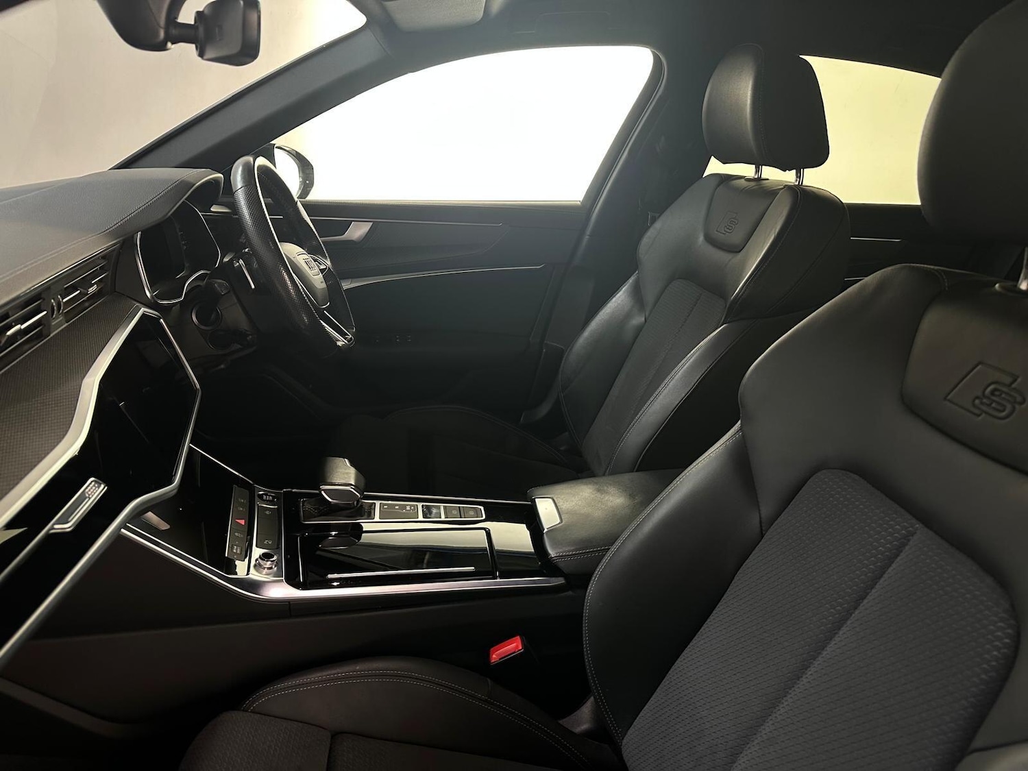 Used Audi A6 Saloon 2022 for sale - 75990195: Photo 13