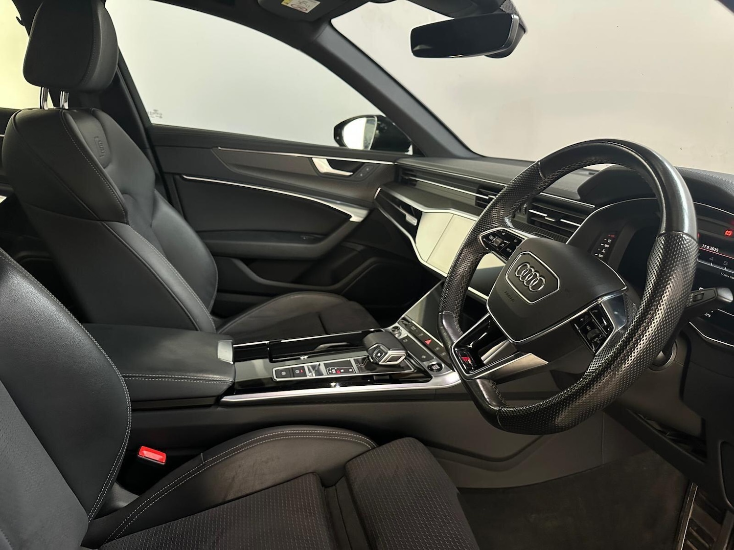 Used Audi A6 Saloon 2022 for sale - 75990195: Photo 15
