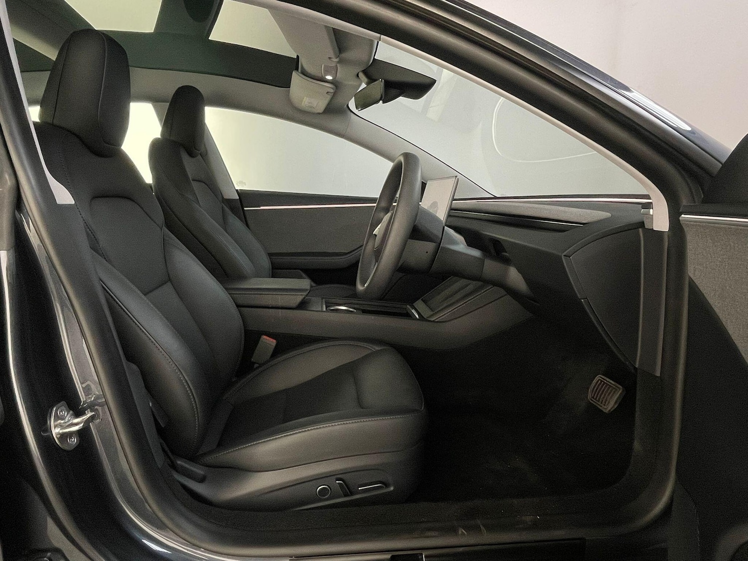 Used Tesla Model 3 2024 for sale - 76152090: Photo 12