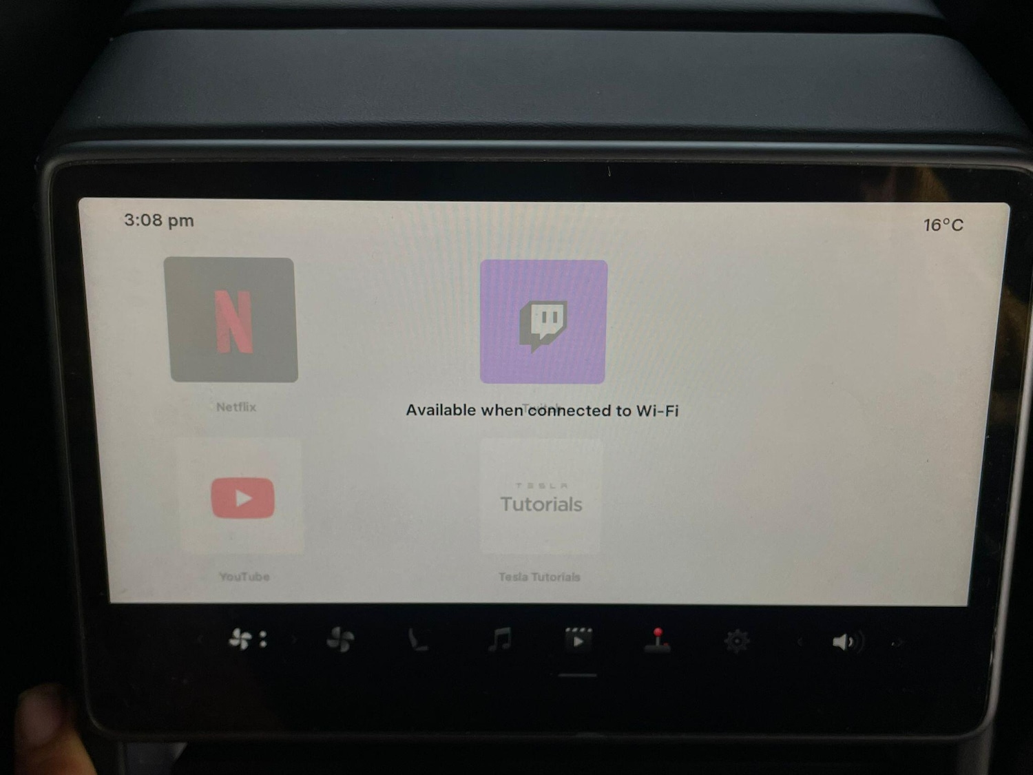 Used Tesla Model 3 2024 for sale - 76152090: Photo 25