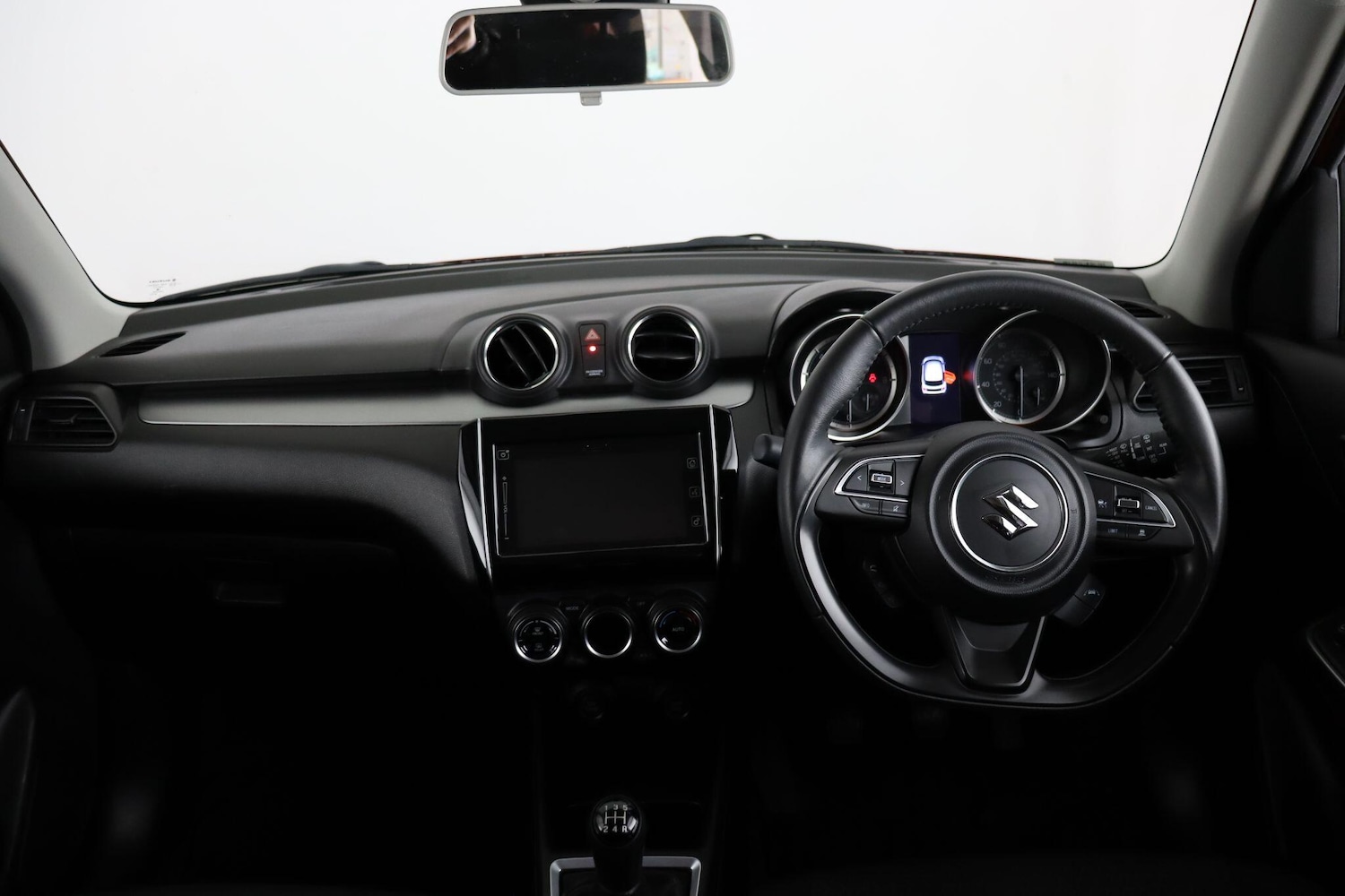 Used Suzuki Swift 2023 for sale - 77993745: Photo 10