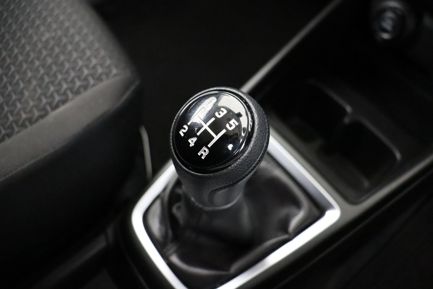 Used Suzuki Swift 2023 for sale - 77993745: Photo 16