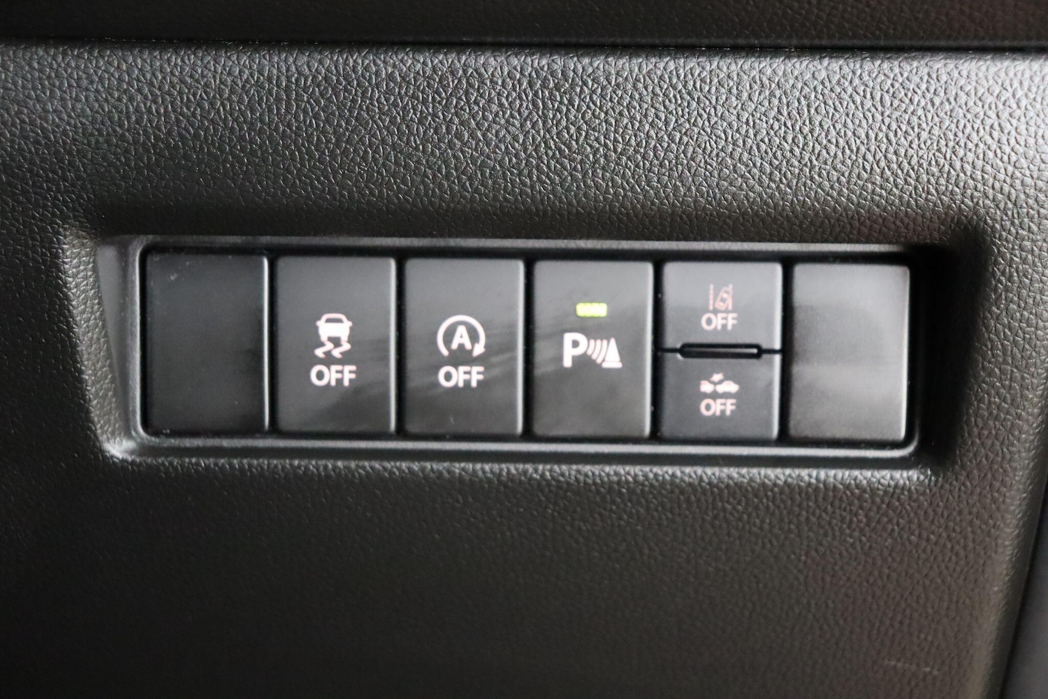 Used Suzuki Swift 2023 for sale - 77993745: Photo 18