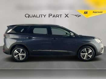 Used Peugeot 5008 2018 for sale - 76317815: Photo 2