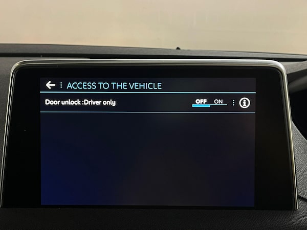 Used Peugeot 5008 2018 for sale - 76317815: Photo 37