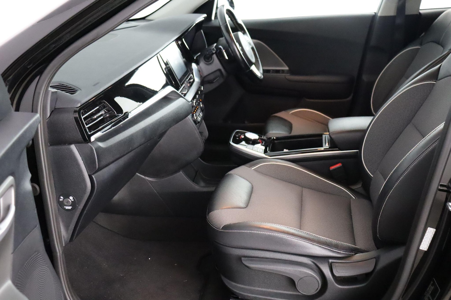 Used Kia Niro 2021 for sale - 77040353: Photo 15