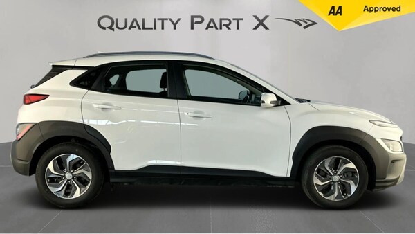 Used Hyundai KONA 2023 for sale - 75588679: Photo 2