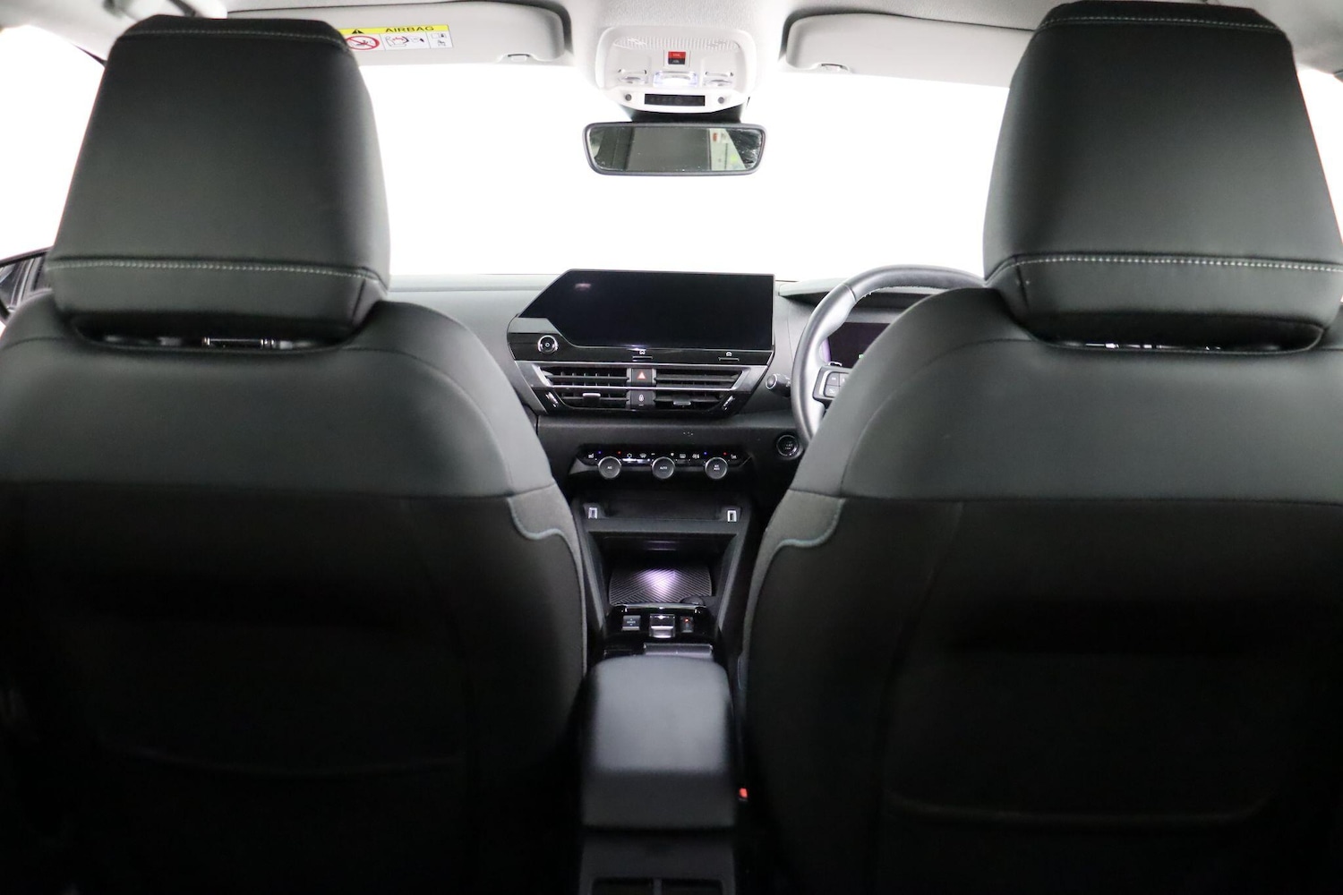 Used Citroen C4 2023 for sale - 76952984: Photo 11