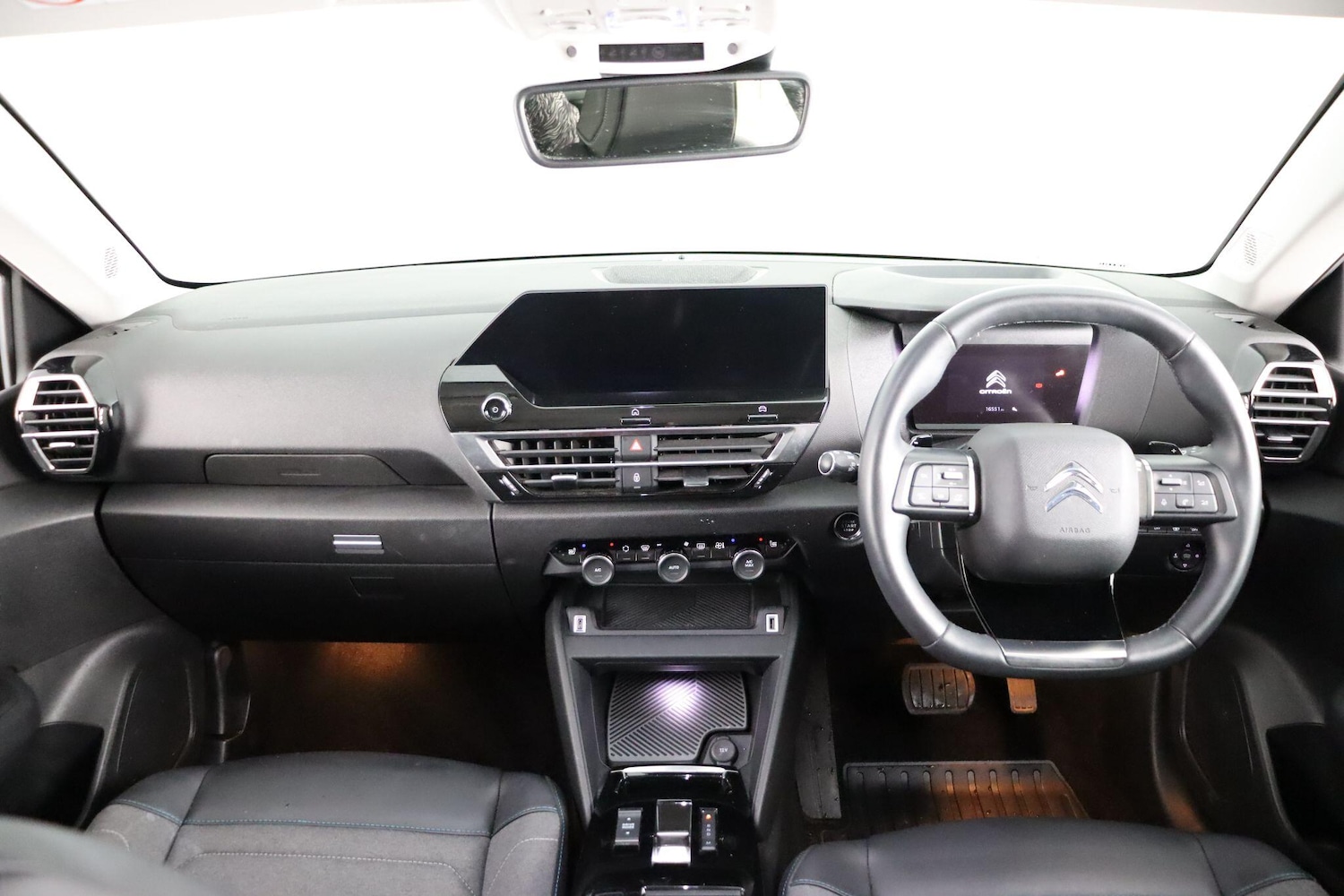 Used Citroen C4 2023 for sale - 76952984: Photo 9