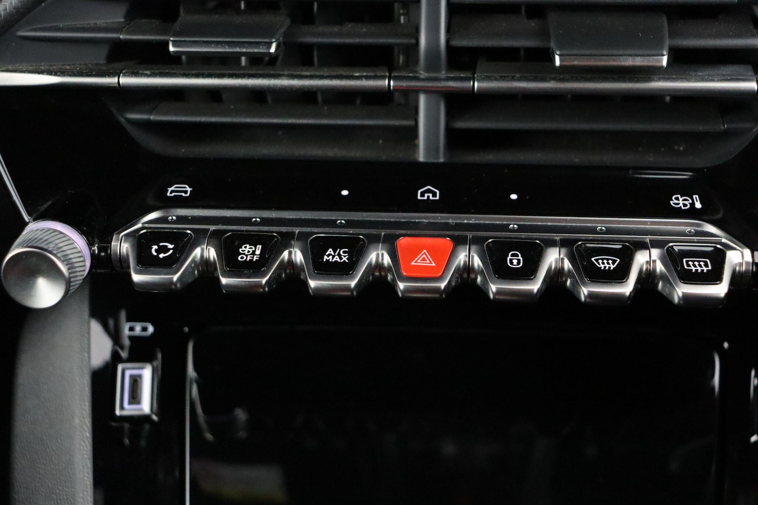 Used Peugeot 2008 2023 for sale - 77484569: Photo 25