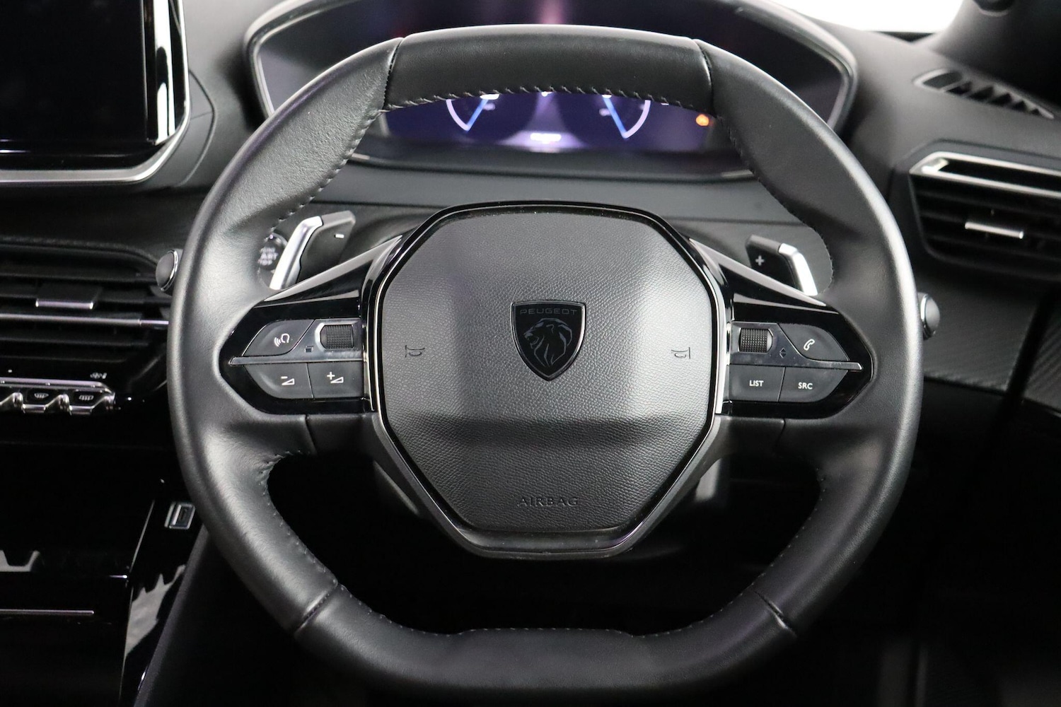 Used Peugeot 2008 2023 for sale - 77484569: Photo 9