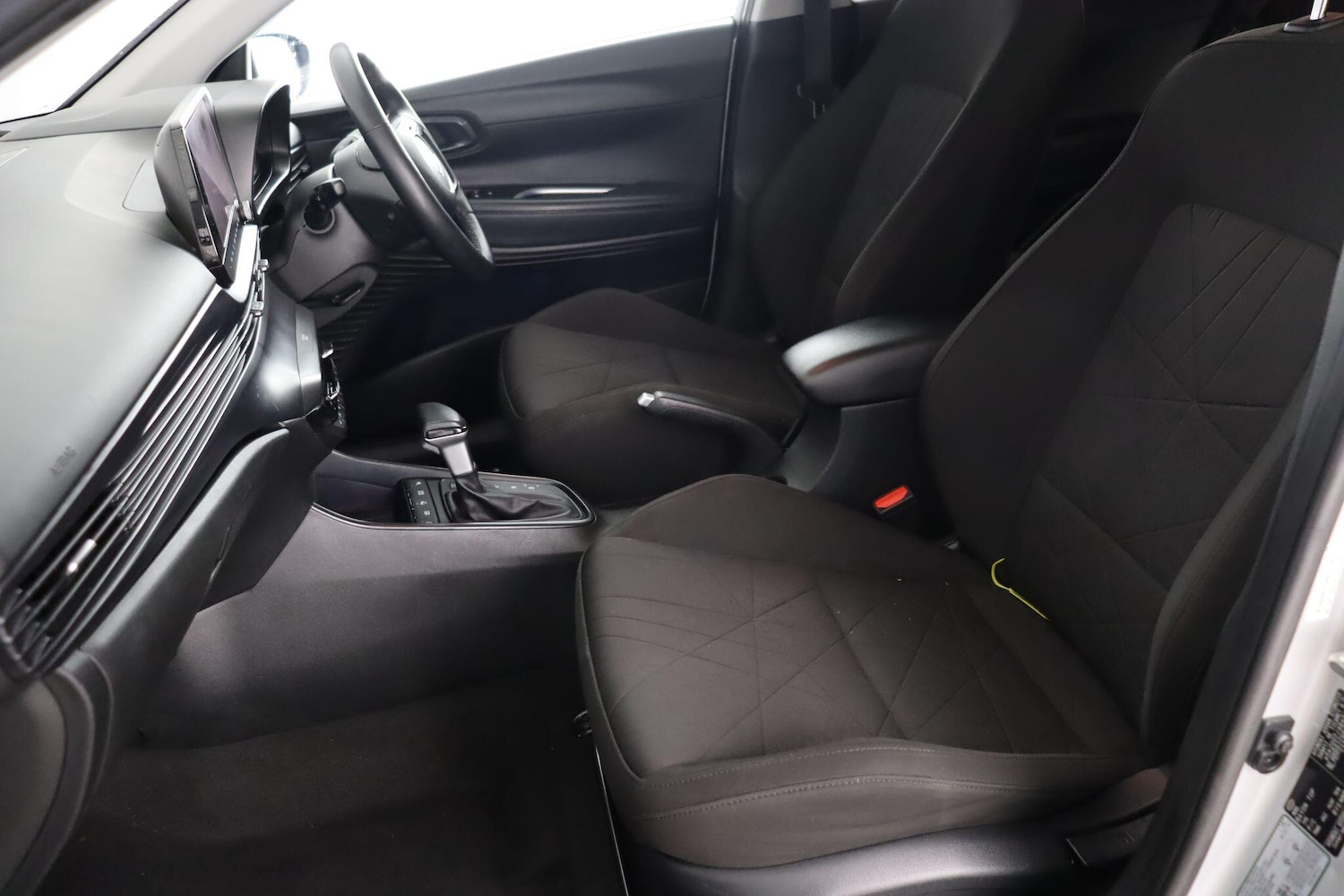 Used Hyundai BAYON for sale - 77671049: Photo 15