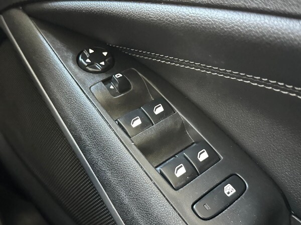 Used Vauxhall Crossland 2022 for sale - 75280069: Photo 23