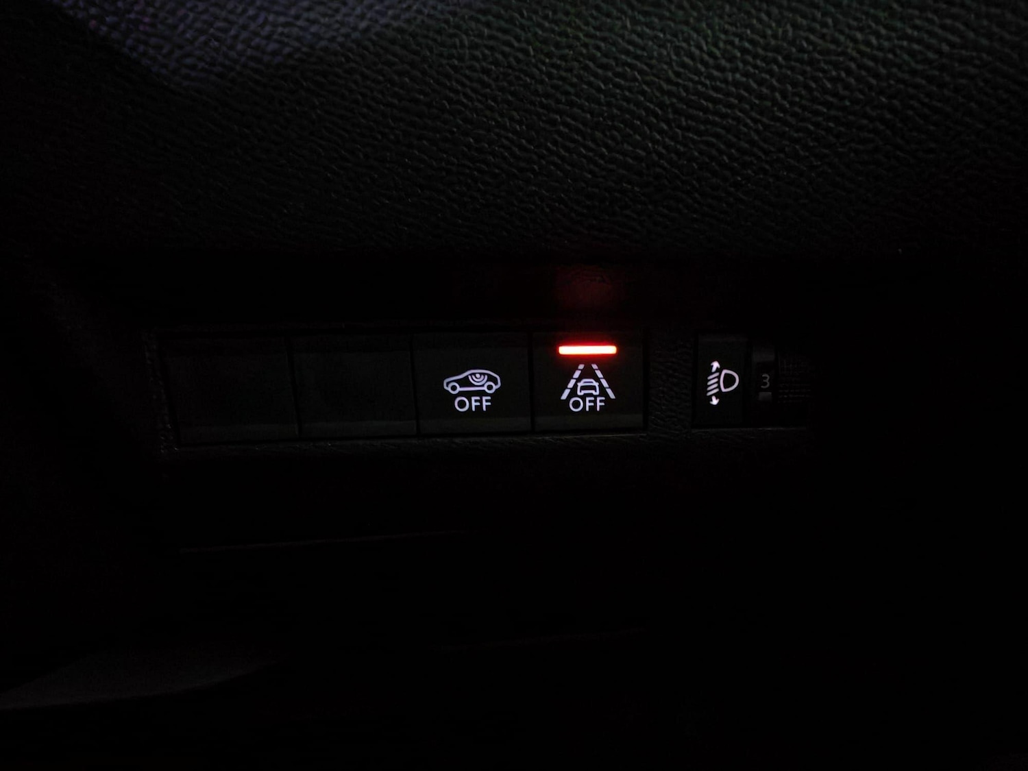 Used Peugeot 2008 2022 for sale - 76409215: Photo 21