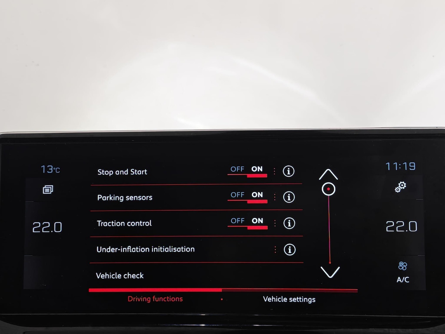 Used Peugeot 2008 2022 for sale - 76409215: Photo 42