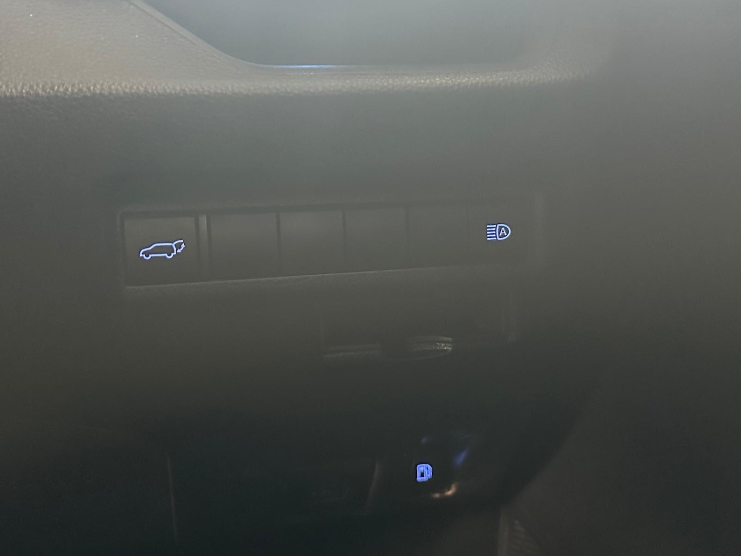 Used Toyota RAV4 2021 for sale - 75977942: Photo 18