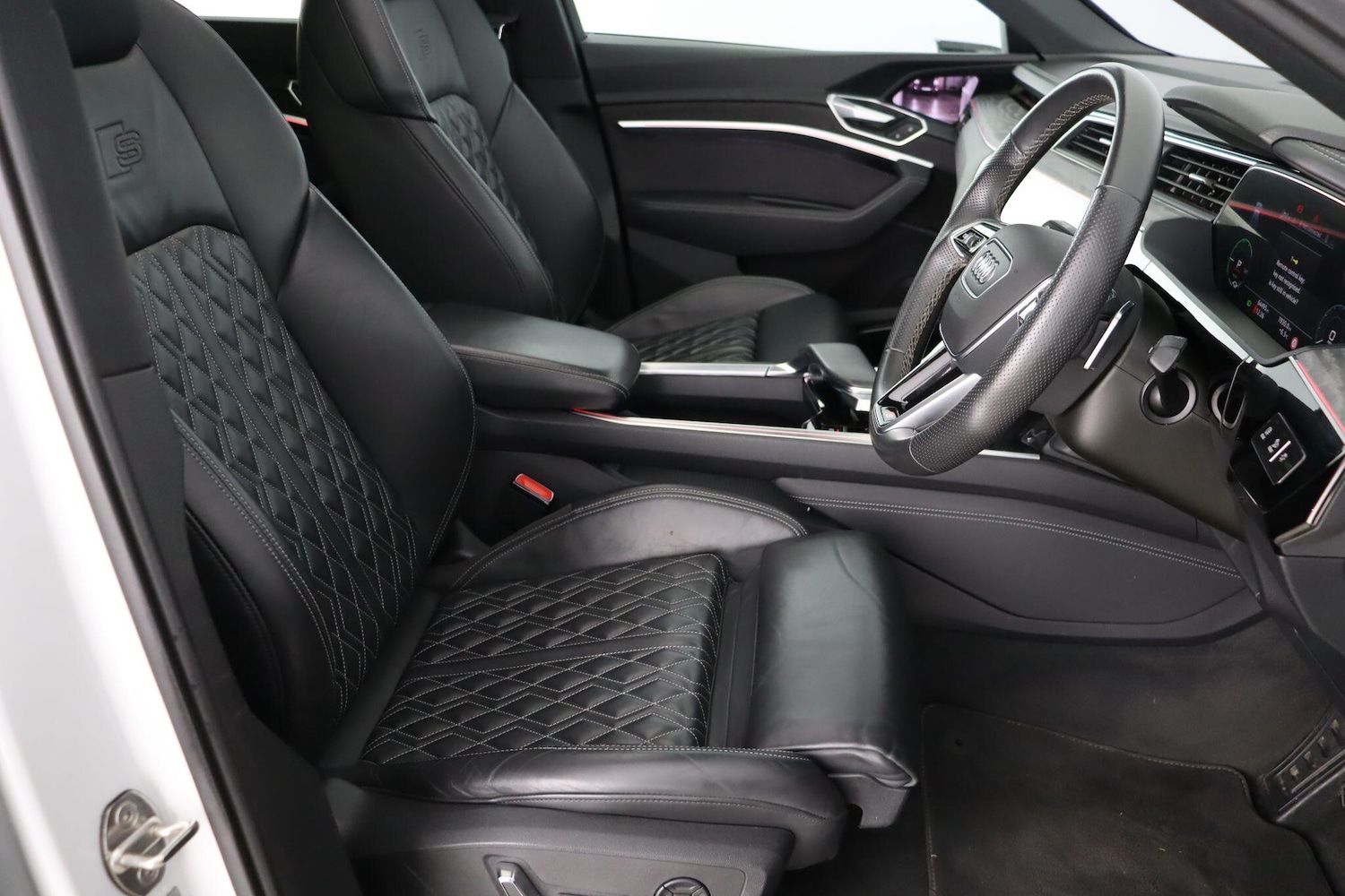 Used Audi e-tron 2022 for sale - 77883174: Photo 14