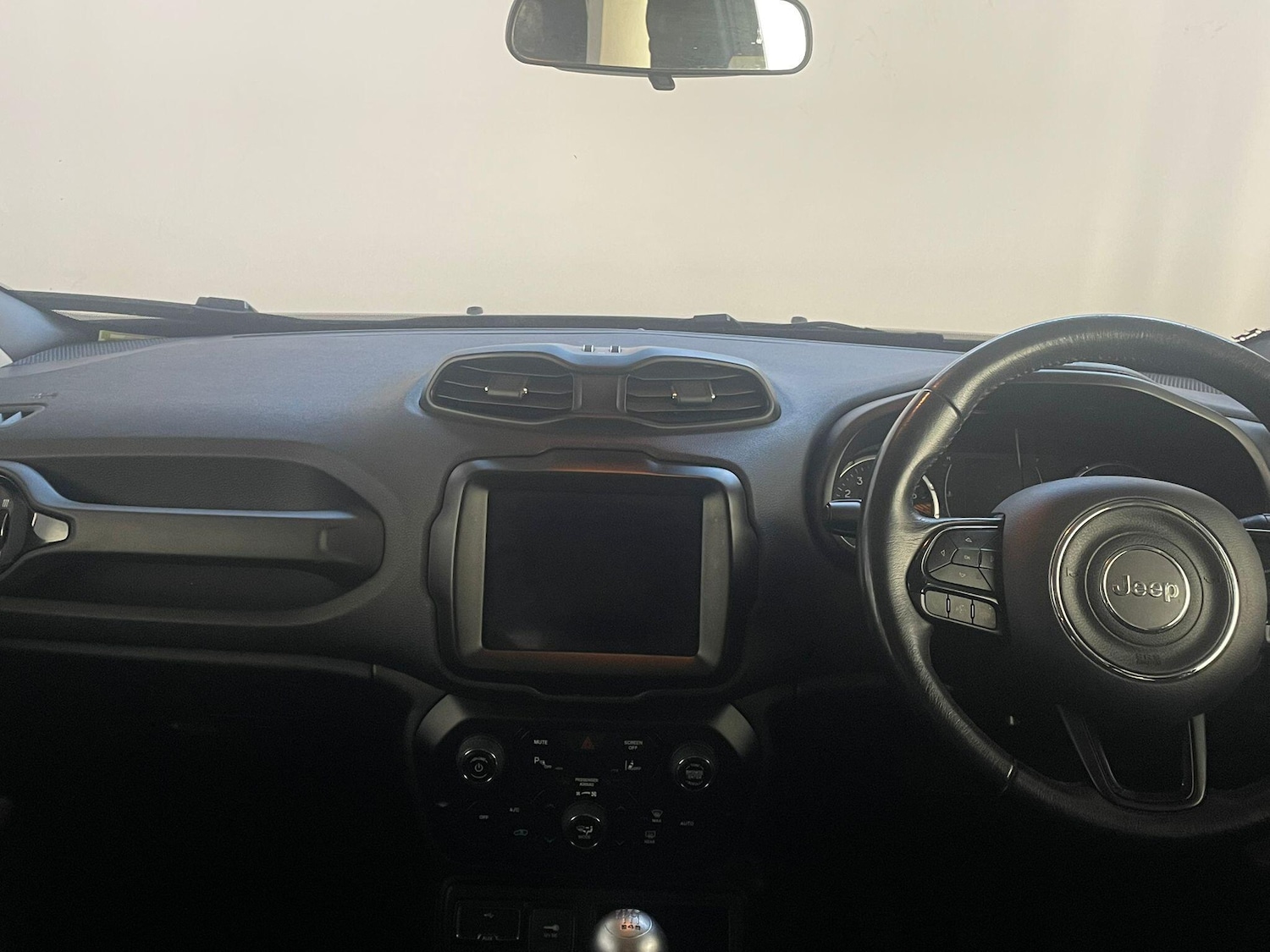 Used Jeep Renegade 2020 for sale - 76072064: Photo 11