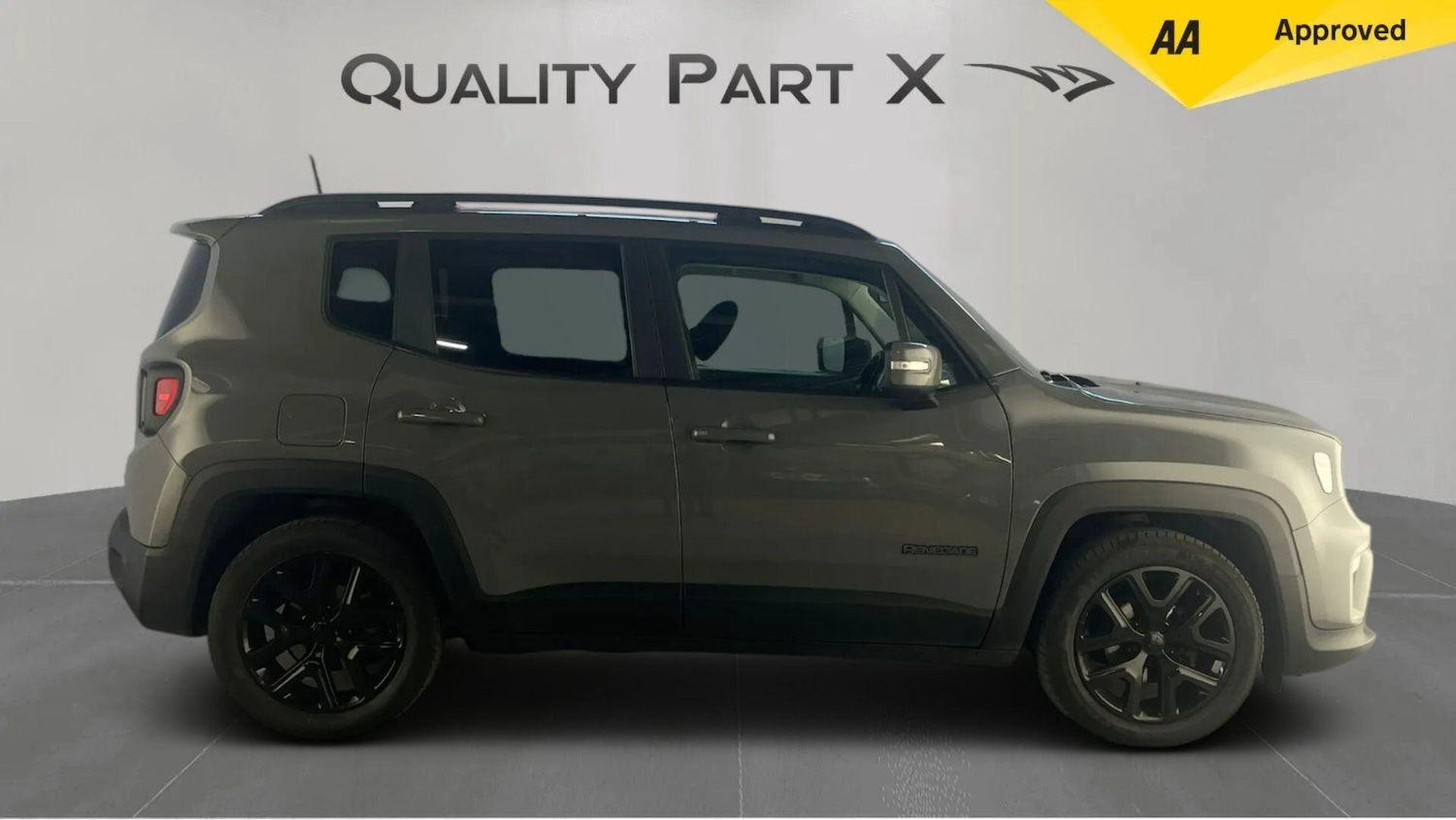 Used Jeep Renegade 2020 for sale - 76072064: Photo 2